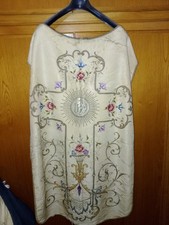 Pianeta Antica Primi 900 In Seta Ricamata A Mano Con Coroorale