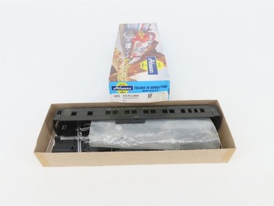 HO Scale Athearn 2475 WP Western Pacific STD Pullman Passenger Car #204 Kit 