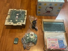 SEGA Dreamcast HELLO KITTY Blue HKT-3000 Console Set Tested Great Condition.