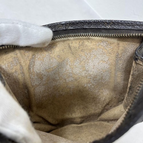 Mini bolsa Louis Vuitton con monograma - Imagen 13 de 16