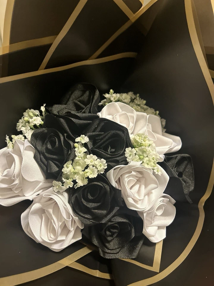 HandMade Flower Bouquets 💐 | Tell me what type of colors you’d want. - Image 3 of 4