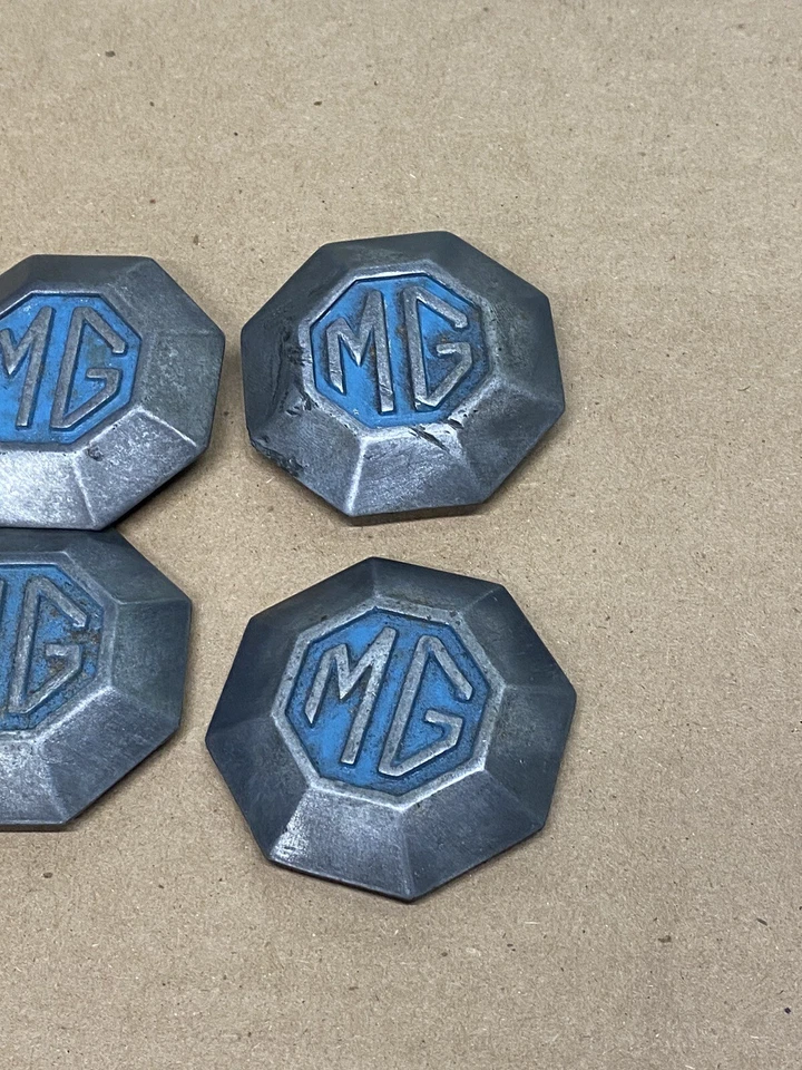 INSIGNIA TAPACUBOS OCTOGONAL ALUMINIO 4 PIEZAS MG MAGNETTE ZA ZB YA YB TD TF 1100 1300 Foto 2 de 4