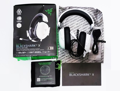 Razer BlackShark V2 X Wired Gaming Headset PS5 Xbox PC Switch 3.5mm Mic White