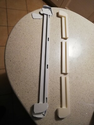 Profilo Frigorifero Ariston - RICAMBI E ACCESSORI