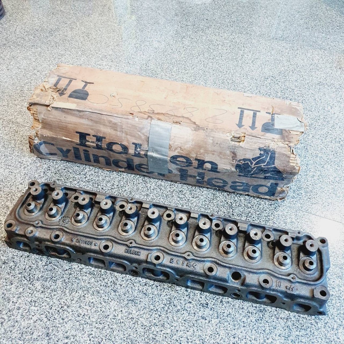 MNJ AF MS28889-2 - Accumulator/High Pressure Strut Valve 1/2