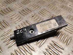 MERCEDES-BENZ C W204 Kofferraumdeckel Antennenverstärker 2048200089