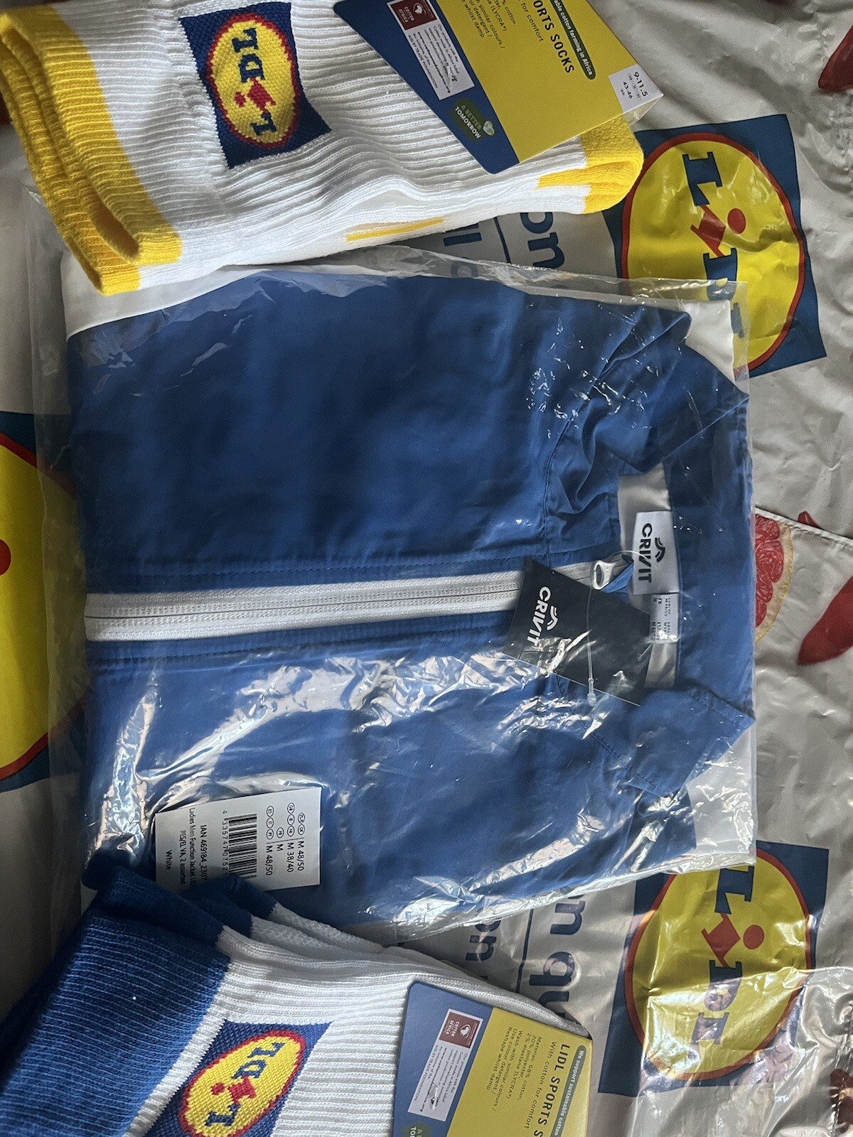 Chaqueta Lidl Shell Talla M y 2xCalcetines BLANCO AZUL NUEVO FESTIVAL ¡AGOTADO IMPRESCINDIBLE!!