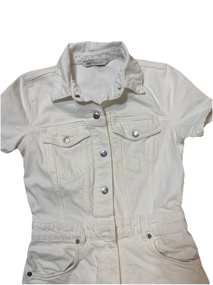 Mono de mezclilla crema de manga corta para mujer talla S de Zara Foto 3 de 4