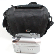 Canon Elura 100 Digital Video Camera Camcorder w/20x Zoom W/ Battery Charger