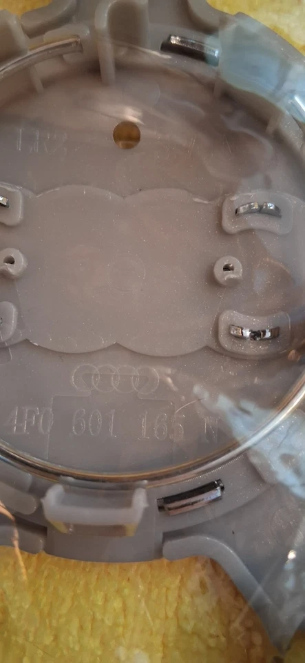 TAPA RUEDA CENTRAL AUDI PLATA/CROMO (NUEVO) S7-A6-A7-A8-QUATTRO +++ Foto 4 de 4