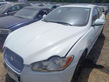 Tube d'échappement Jaguar XF