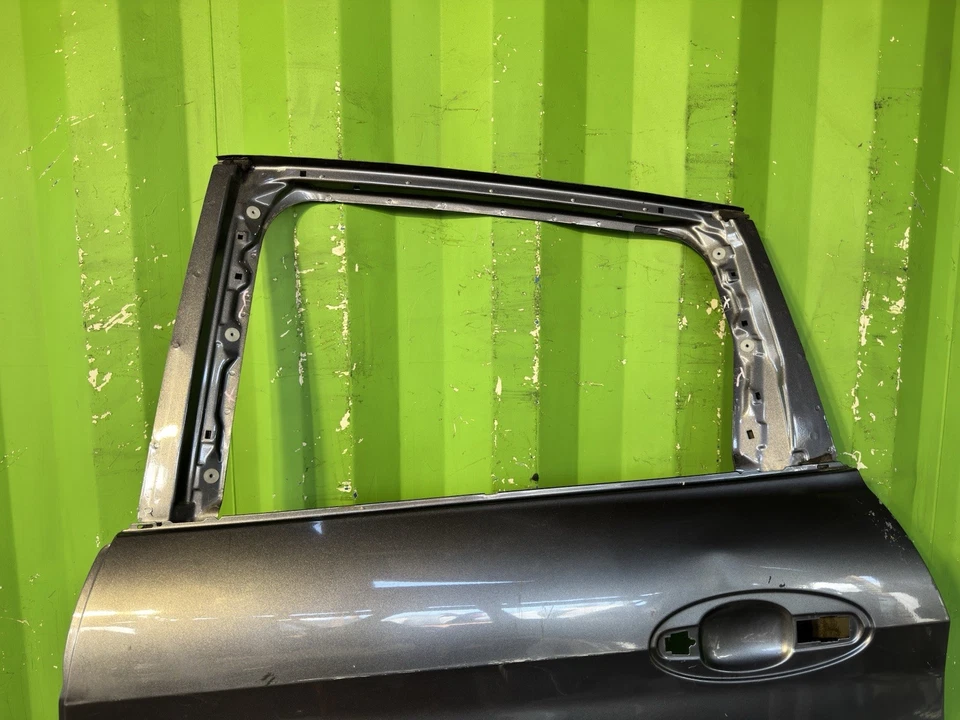 Ford C-Max 2013 2014 2015 2016 2017 2018 puerta trasera izquierda carcasa OEM Foto 4 de 4