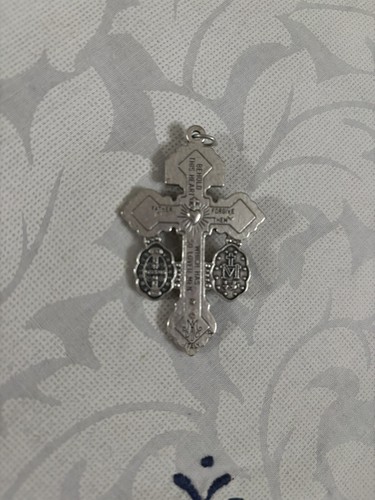 "TRIPLE INDULGENCE CRUCIFIX" 2-1/8" H, Lot 2 Stück * IMPORTIERT aus ITALIEN!* *NEU** - Bild 2 von 2