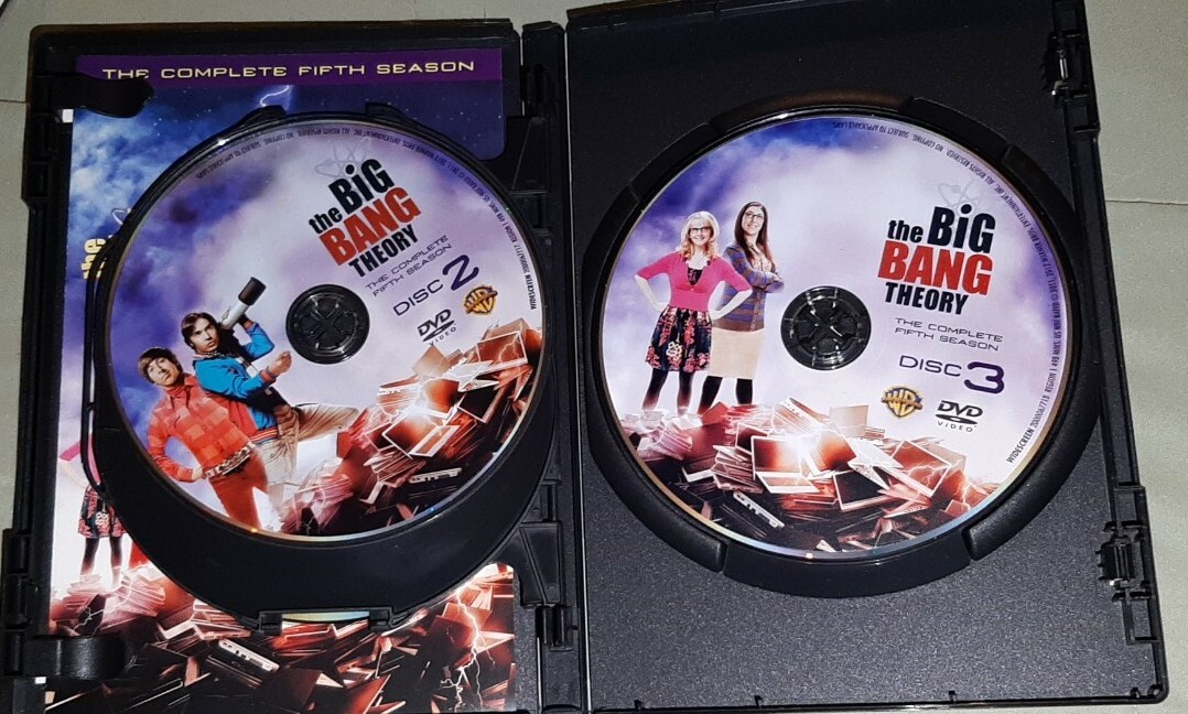 The Big Bang Theory Season 5 3 disc DVD set complete fifth season
