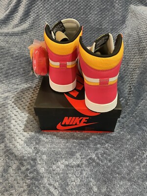 Nike Air Jordan 1 Retro High OG Light Fusion Red Sz 9 555088-603