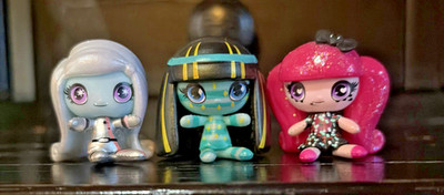Monster High Minis  mini doll Lot of 3 1.5  vinyl figures FREE SHIP USA