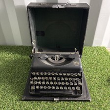 Vintage Imperial The Good Companion Model T Typewriter - Free Post