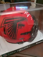 Bijan Robinson Autographed Atlanta Falcons RAVE Mini Football Helmet - BAS