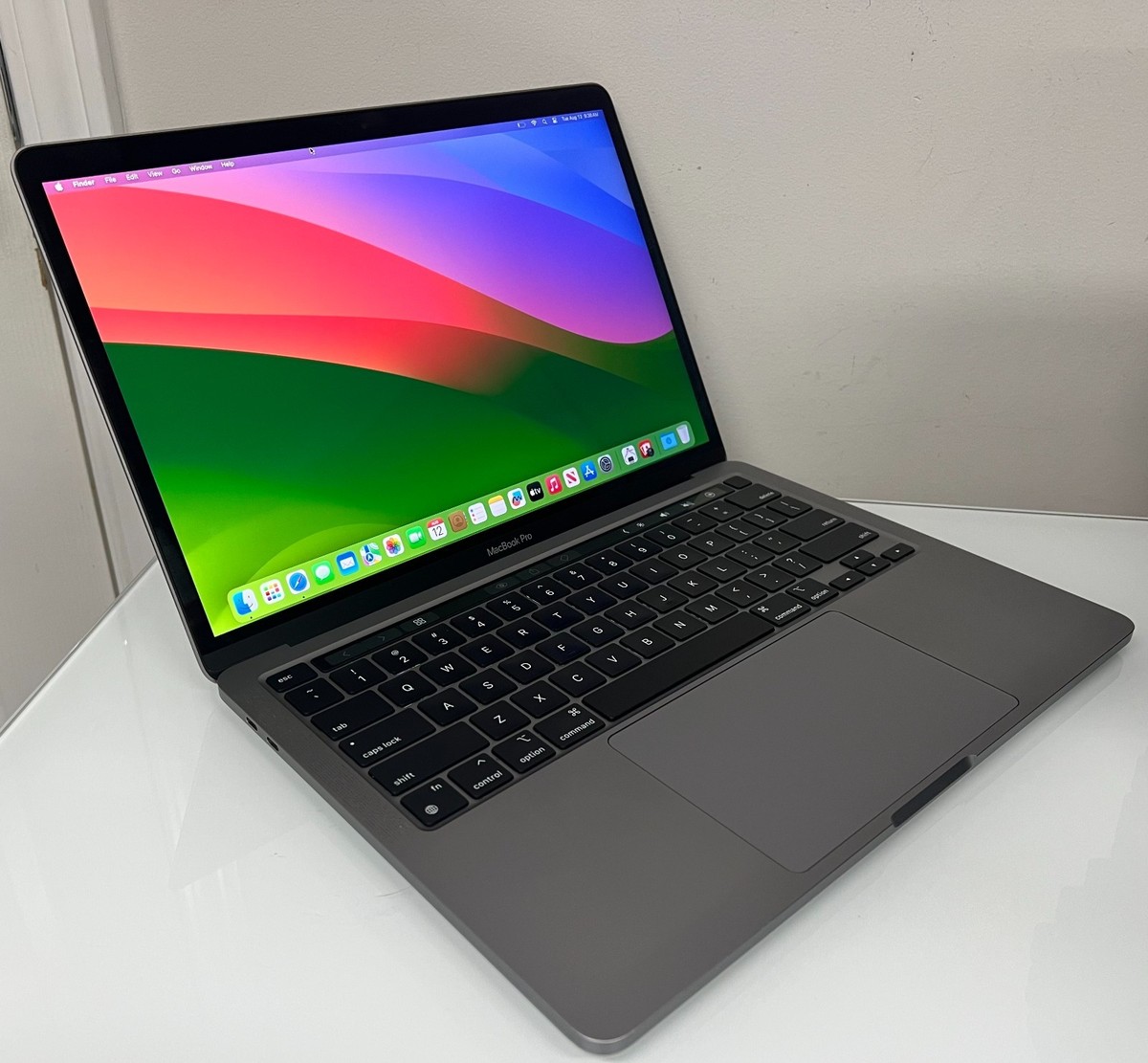 MacBook Pro13インチ2020M1 16GB 512GB Amazon.com: 2020 Apple MacBook Pro with Apple M1 Chip (13