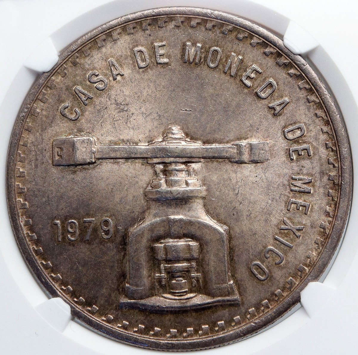 メキシコ 1Onza 1979年 銀貨 c2304 メキシコ 1Onza 1979年 銀貨 c2304
