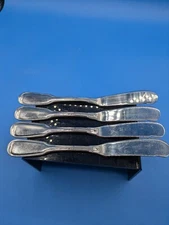 Wallace 18/10 Stainless Flatware SUMMERSET Set of 4 Butter/Cheese Spreaders