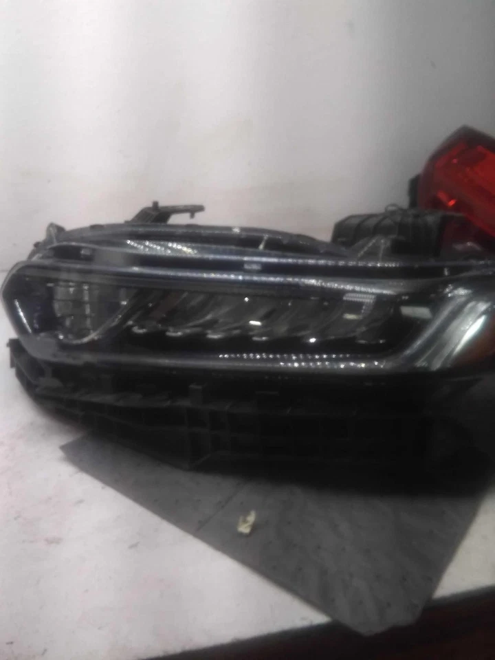 Used Left Headlight Assembly fits: 2018 Honda Accord turbo halogen high beam Lef Foto 2 de 4