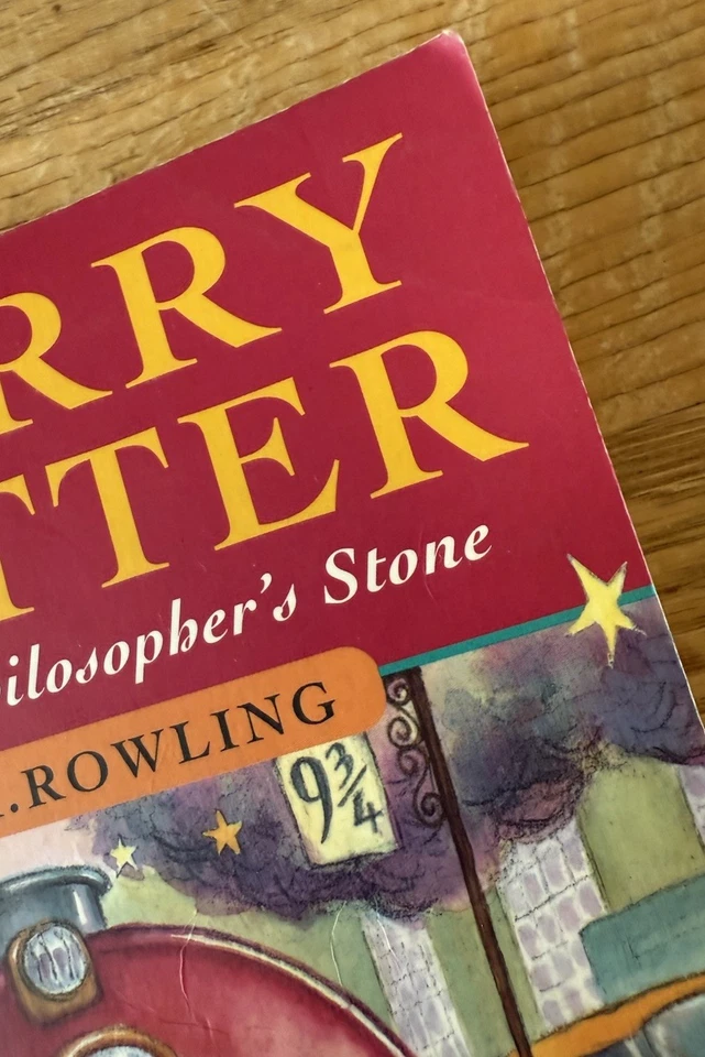 Harry Potter  Philosopher's Stone 1st Edition /  Print PB Young Wizard Errors - Image 3 of 4