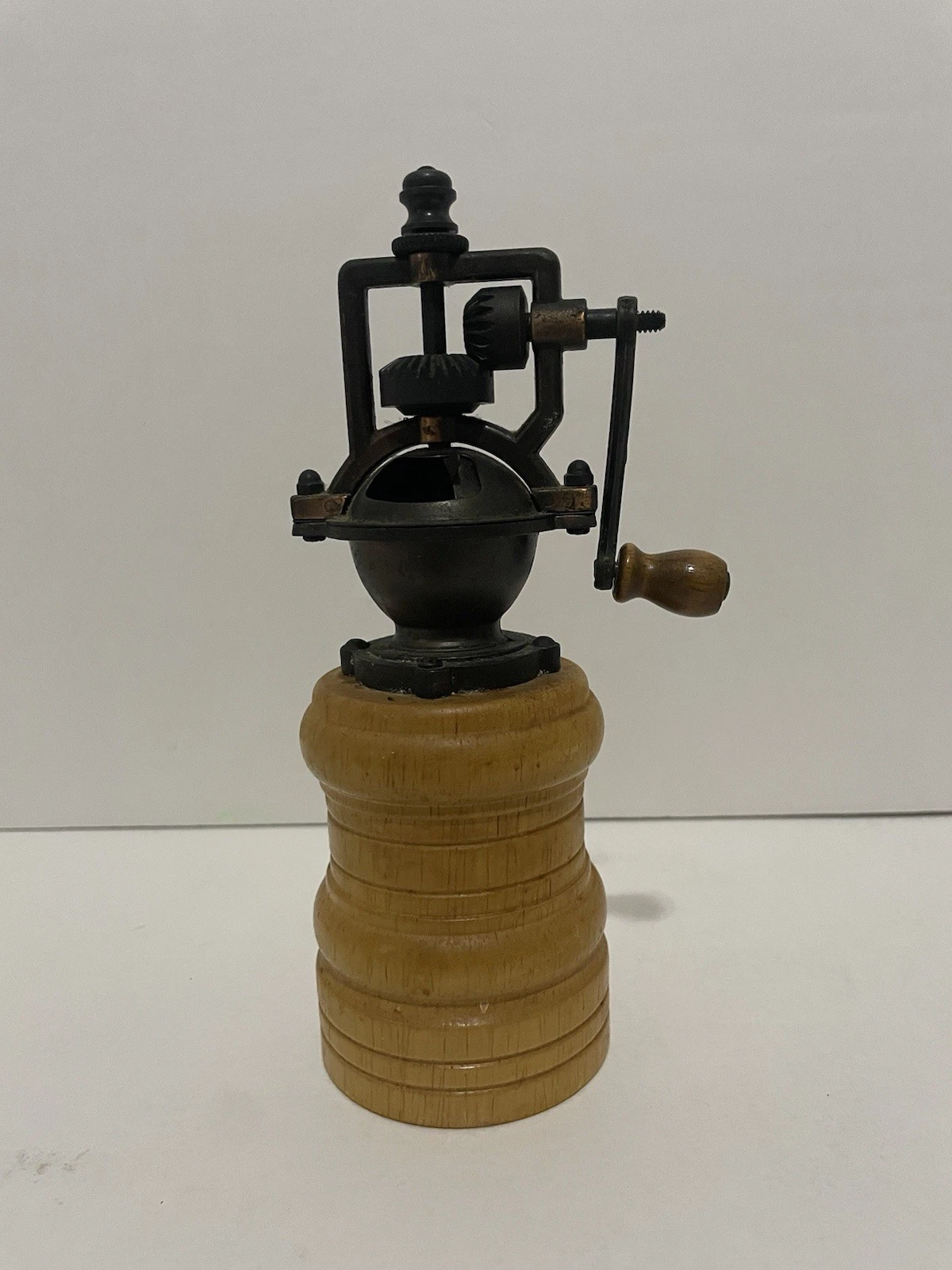 Vintage Hand Crank Coffee Or Pepper Grinder - It Works! Read Description Below
