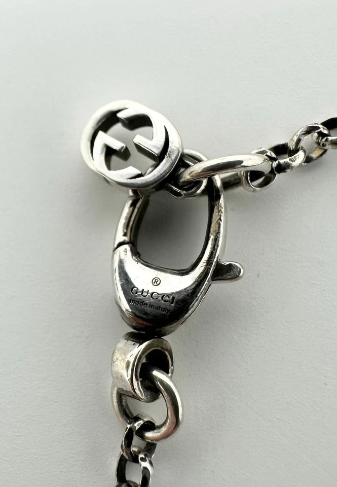 Pulsera llave de plata de ley GUCCI GG Marmont Foto 4 de 4