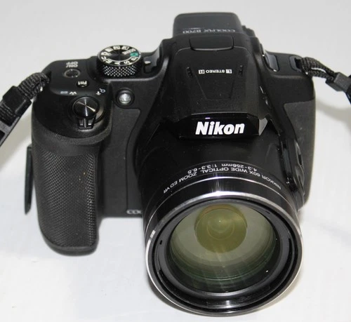 Nikon Coolpix B700 Digital Camera 60x Zoom 20.2 MP w/ Charger + 64GB SD Card