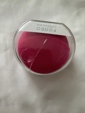 FOREO LUNA Play Sonic Face Cleansing Device  and Massager Fuchsia Case Is Sealed