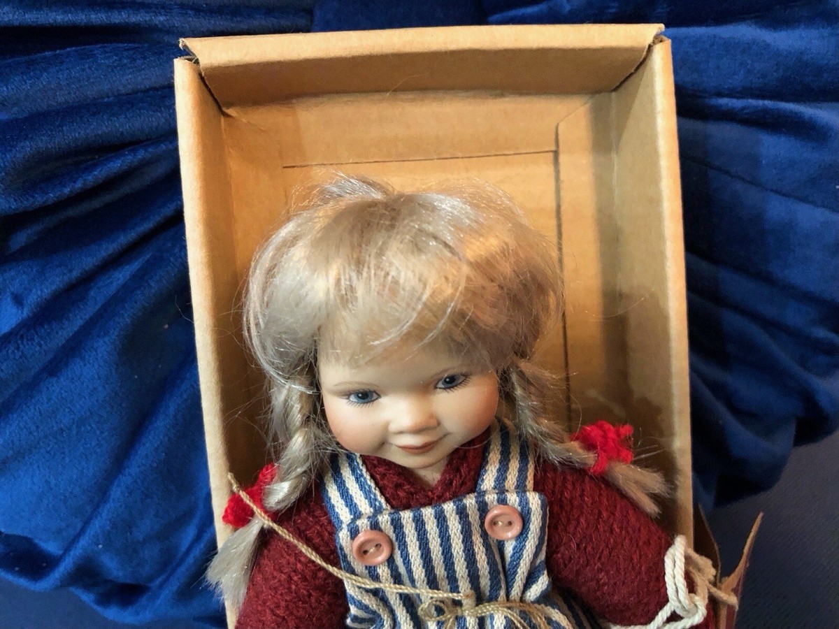Vintage Doll Birgitte Frigast Porcelain Doll Danmark named Tilde 6