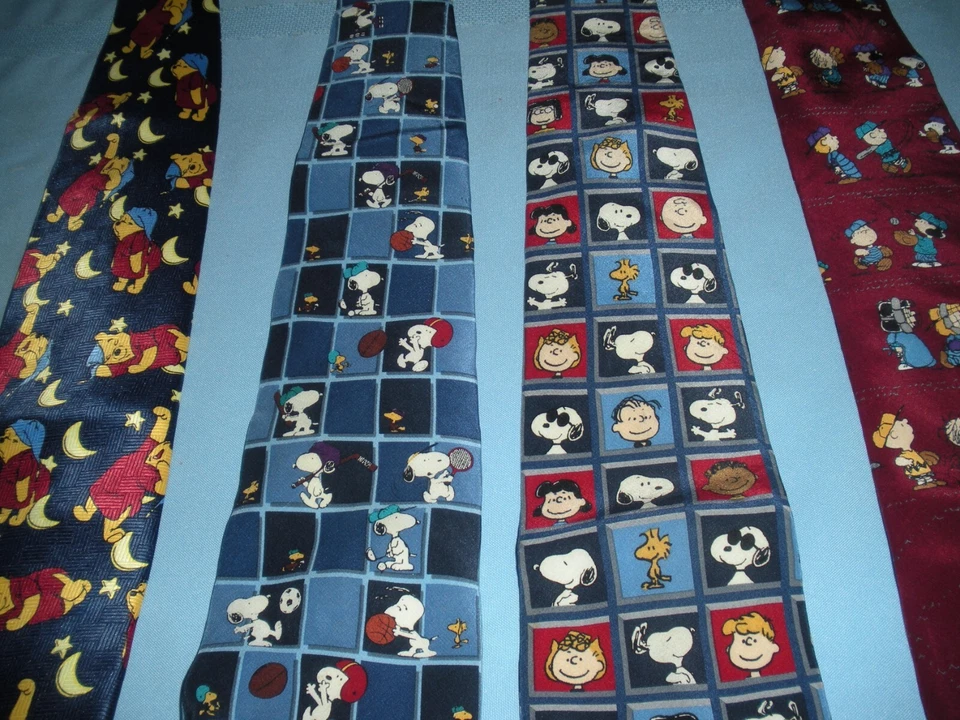 Colección de corbatas de personajes de dibujos animados 3 corbatas de seda Snoopy y dos corbatas de poliéster Pooh Foto 3 de 4