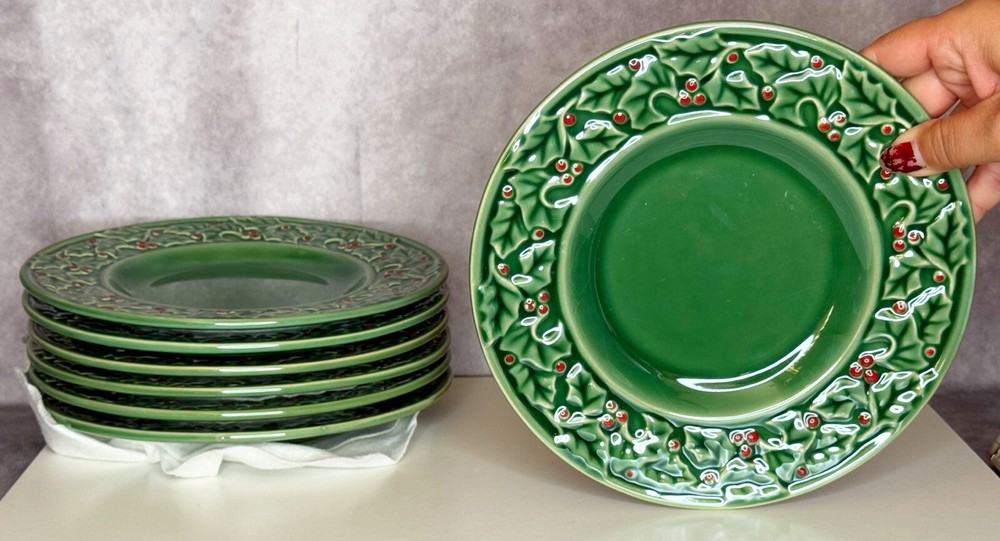 Vintage American Atelier Holly Berry Christmas Holiday 8 5/8