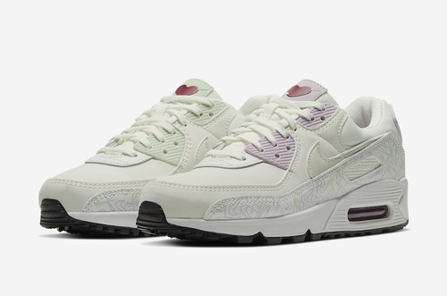 Nike WOMEN'S Air Max 90 VALENTINE'S DAY 