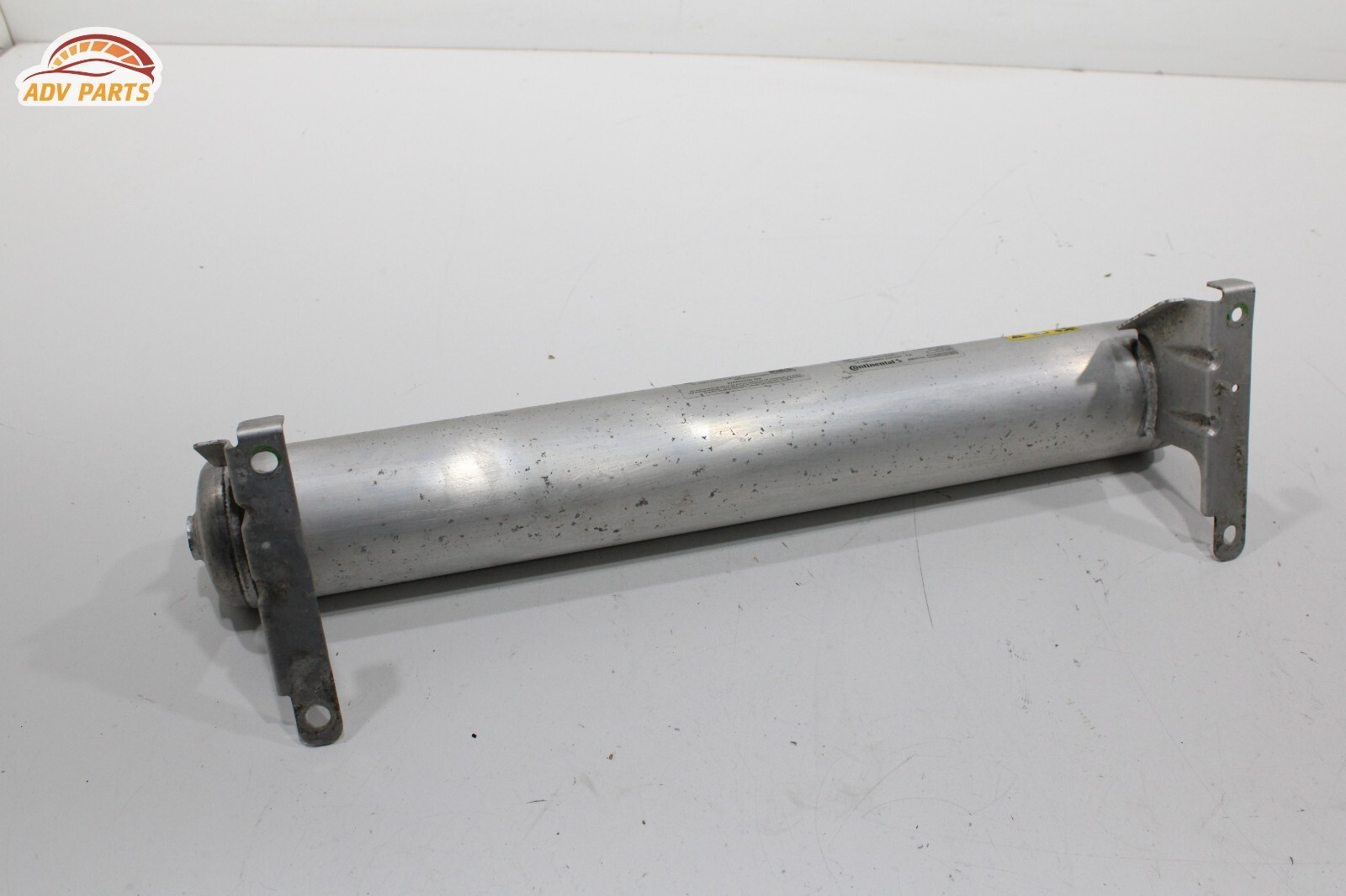 2017 - 2020 MASERATI LEVANTE AIR RIDE SUSPENSION FRONT RESERVOIR TANK OEM