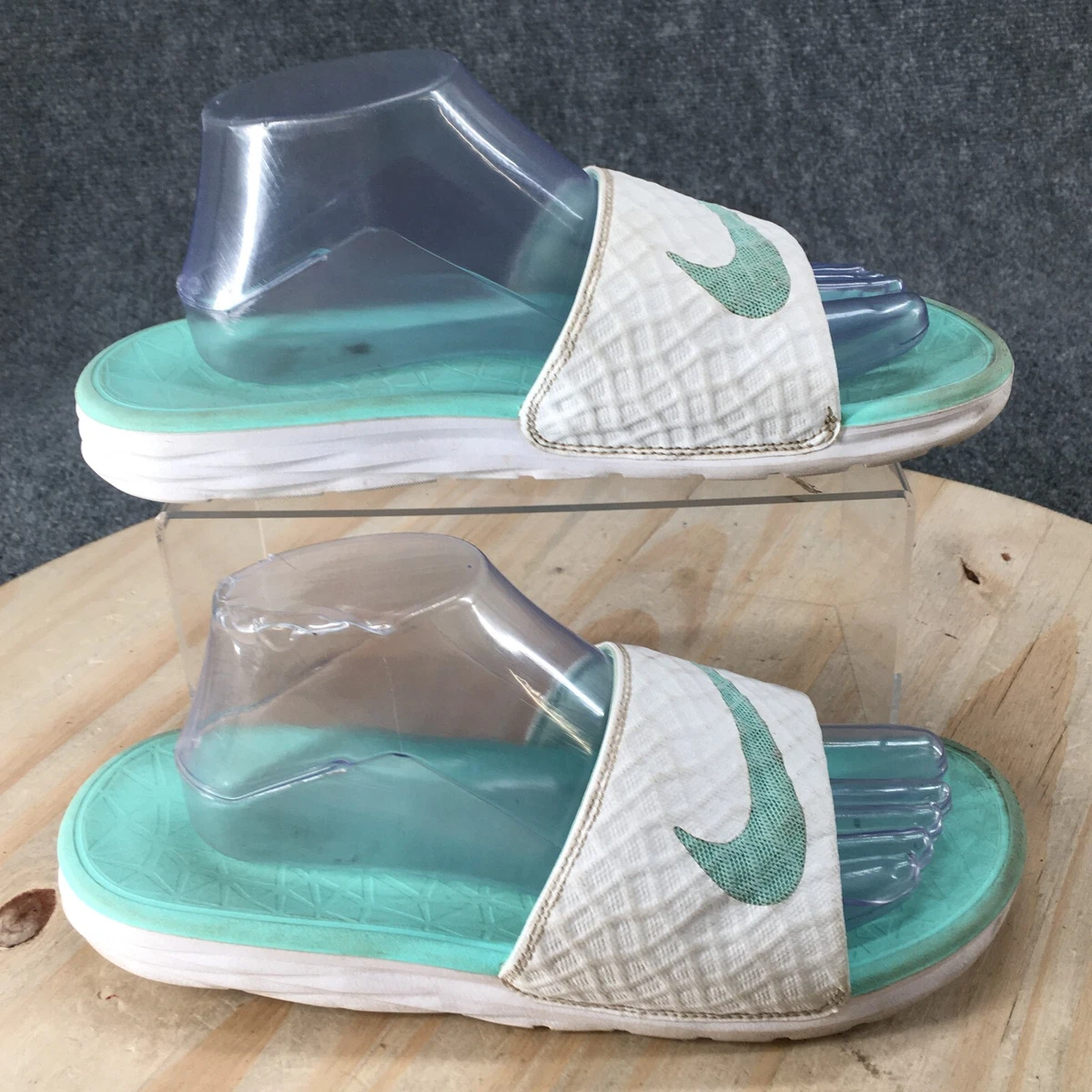 Nike women's benassi top solarsoft slide sandal