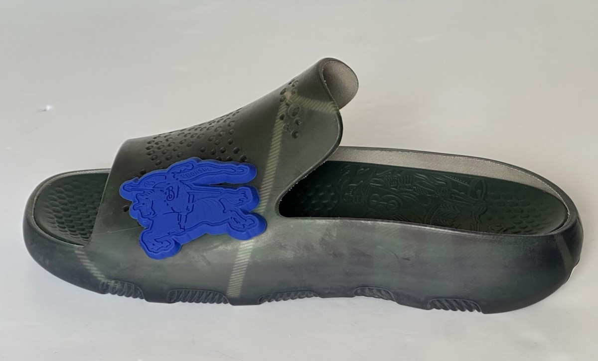 Burberry Mens Stingray Rubber Jungle IP Check Sandals 14 US 47 8088962 NIB $550 Burberry Mens Stingray Rubber Jungle IP Check Sandals 14 US  main image 2