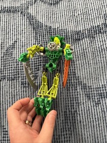 LEGO Bionicle Lewa Nuva 8567 With One Different Blade + Tube & Instructions