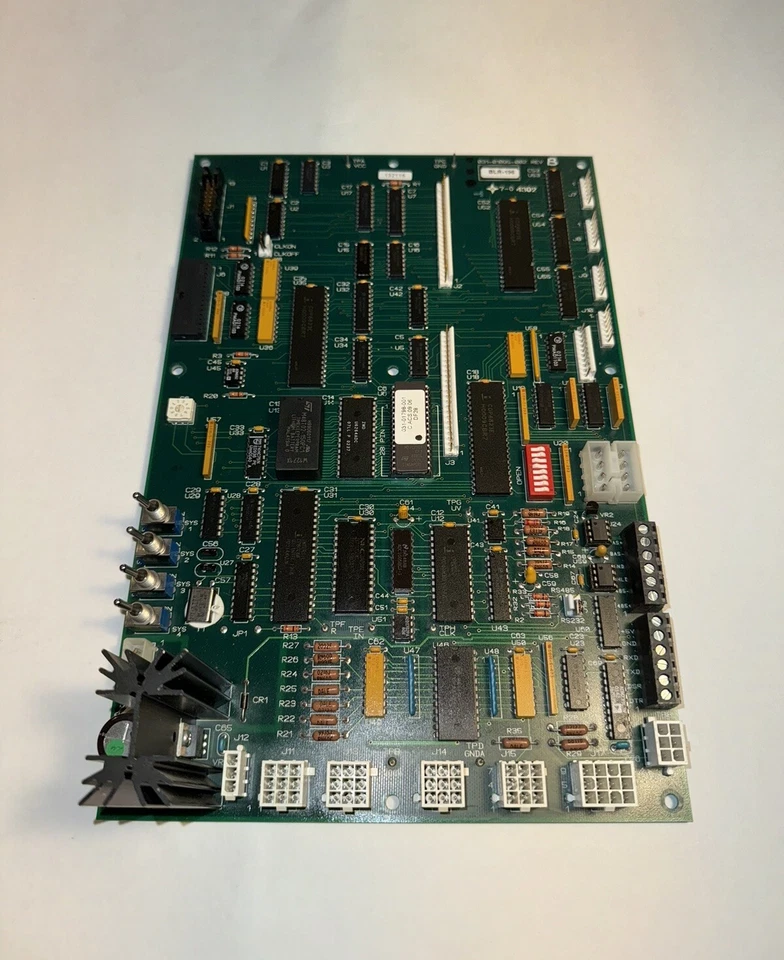 York 031-01095-002 Rev B Circuit Board - Image 3 of 4
