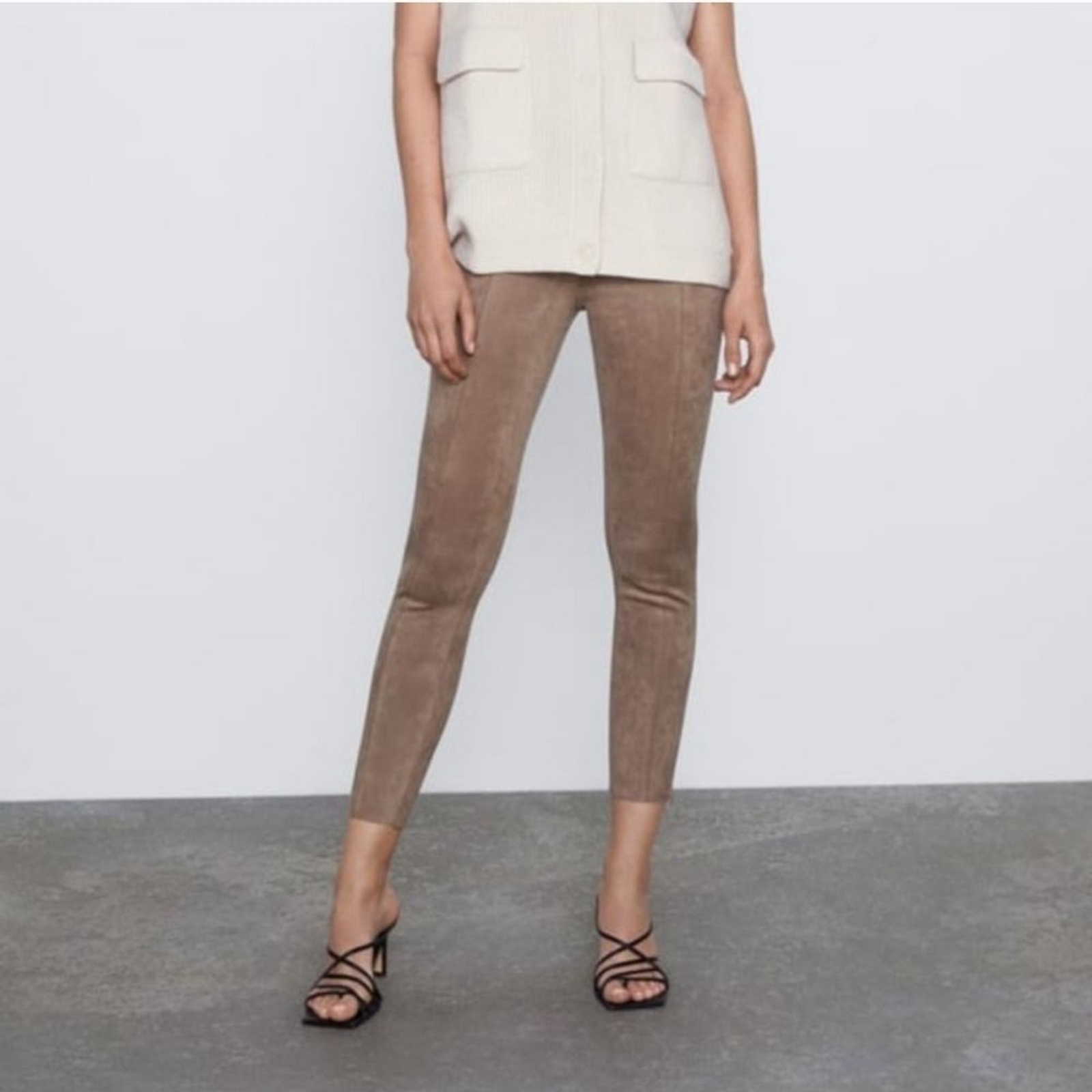 Zara Faux Suede High Rise cropped Pants tan Size L thumbnail 13
