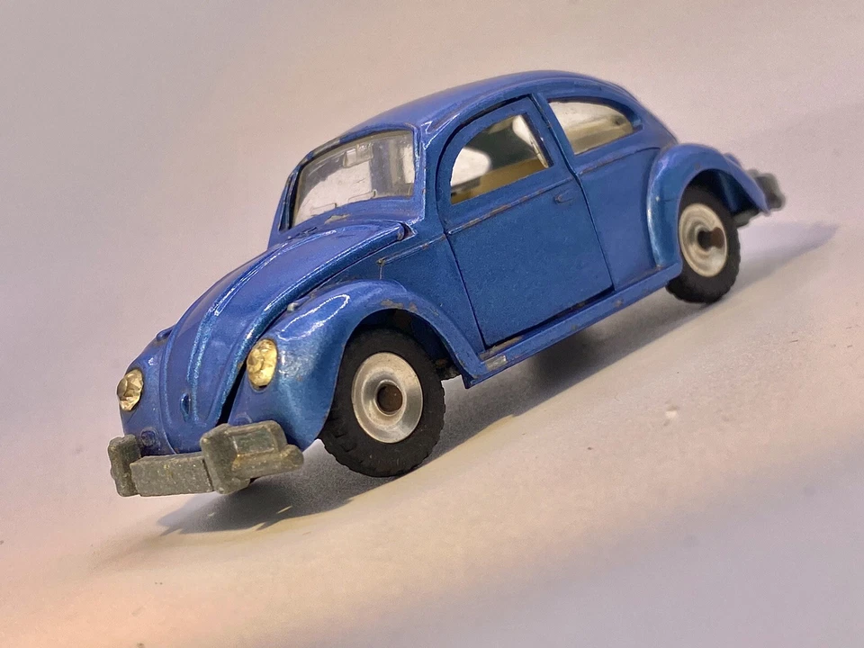 DINKY TOYS🔥Vintage 1965 VW Volkswagen Beetle De Luxe 1300 ruedas tempranas Foto 3 de 4