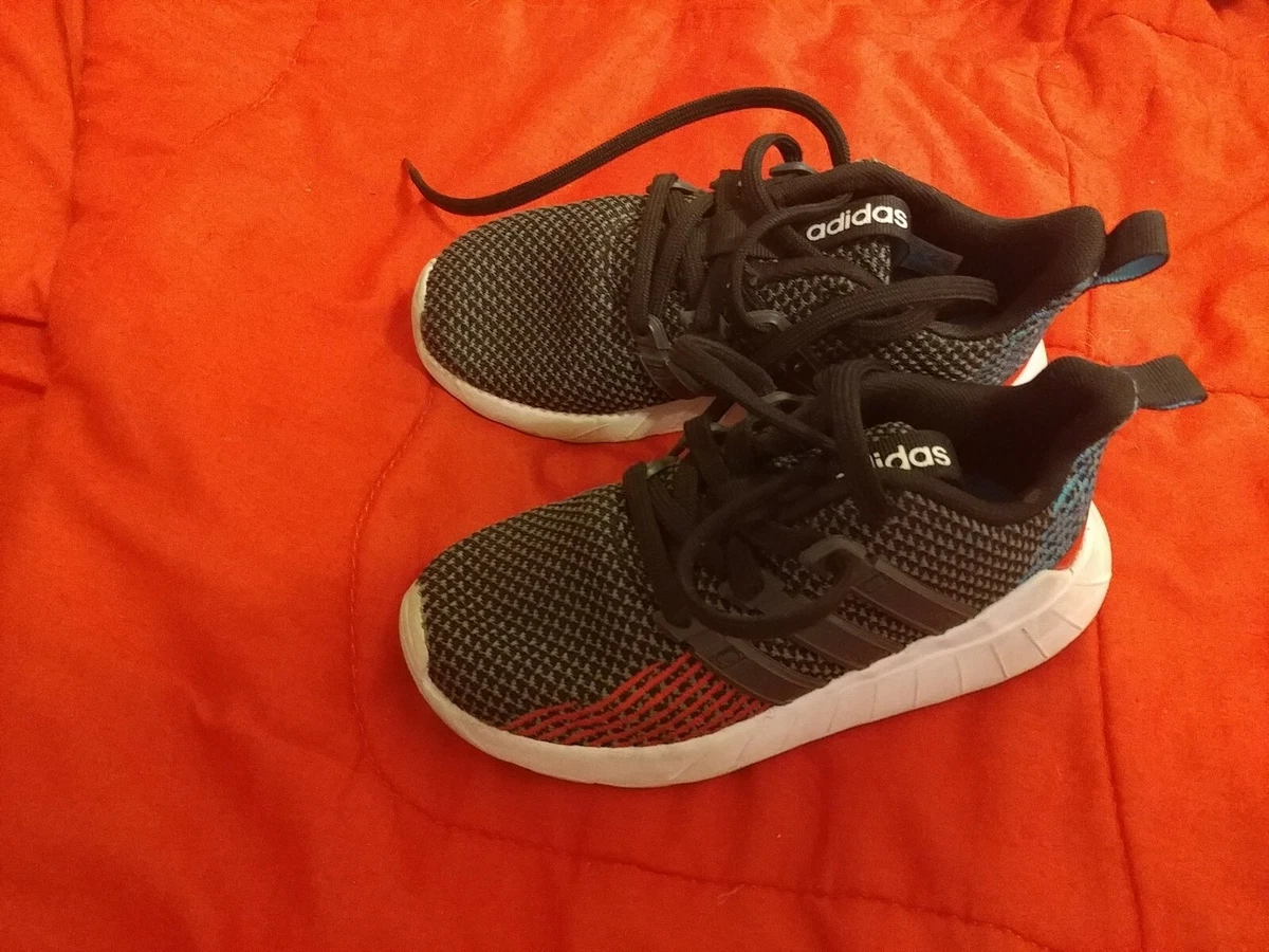 Adidas questar flow shop black orange