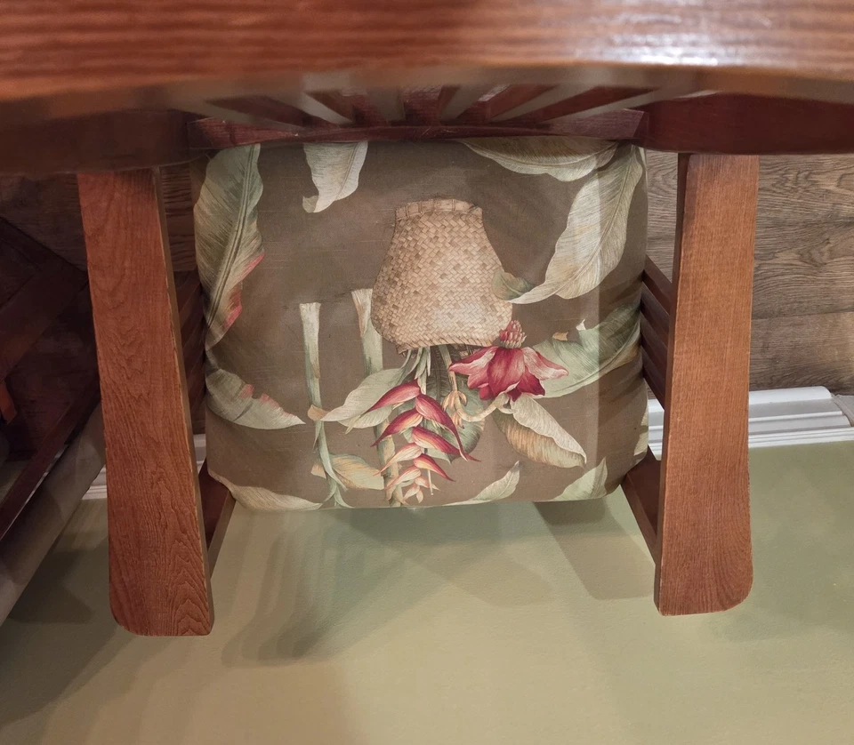 Mesa de comedor y 6 sillas Oak Mission Arts & Crafts de Bassett Furniture Foto 4 de 4