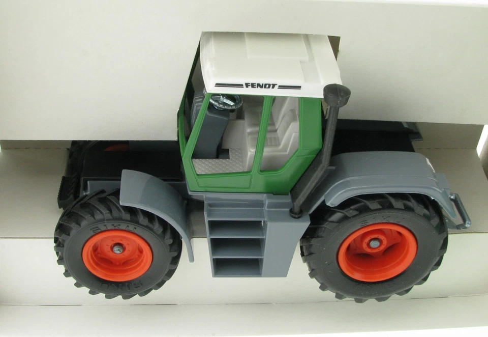 SIKU 2957 FENDT Xylon 524 verde modello pubblicitario in confezione originale 1:32 trattore modello trattore - Immagine 3 di 4