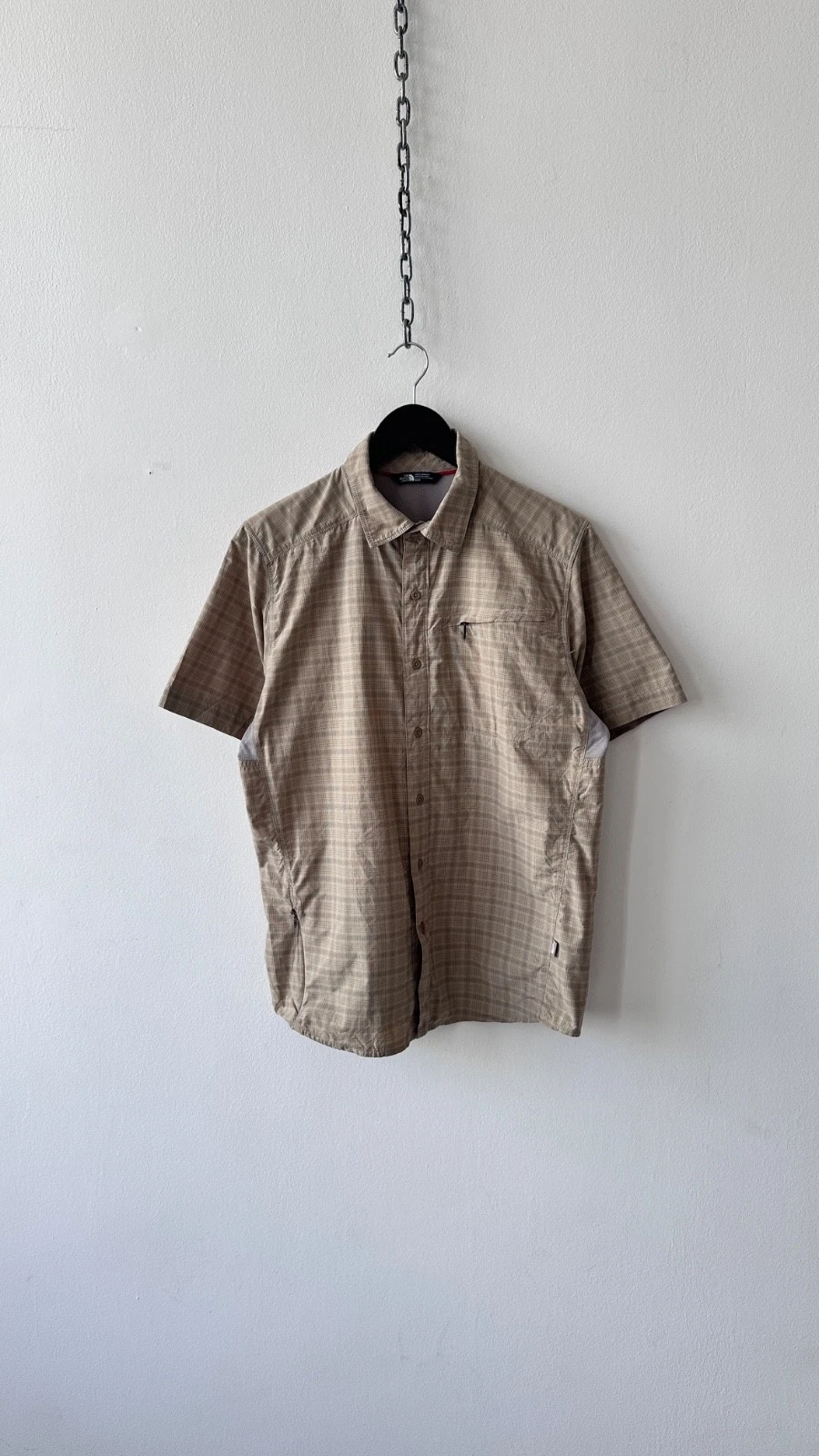 The North Face Men's M Short Sleeve Plaid Hiking Shirt Ventilation Tech Khaki M
Opens in a new windo