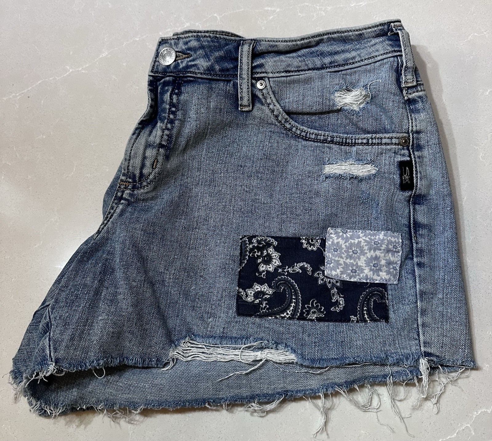 Silver Jeans Co. Boyfriend Patchwork Distressed B… - image 5