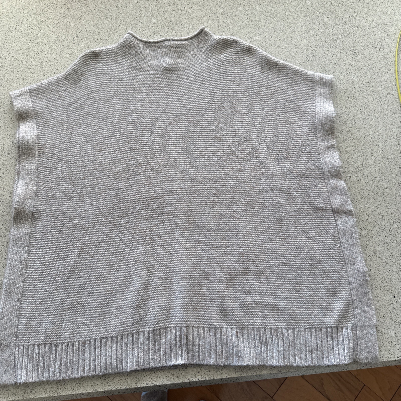 Universal Threads Women’s Light Brown Pullover Sw… - image 1