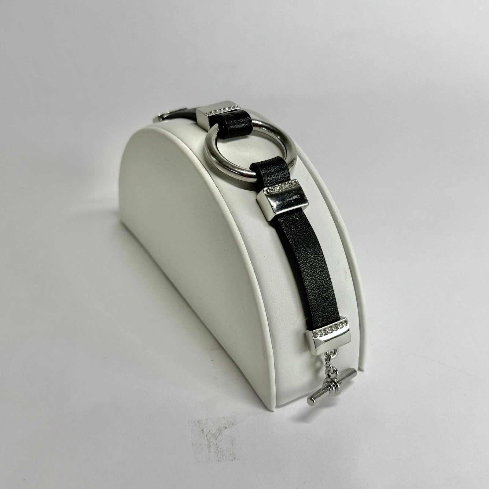 WHITE HOUSE Black Market Toggle Silver Tone Vintage Bracelet Jewelry Br192