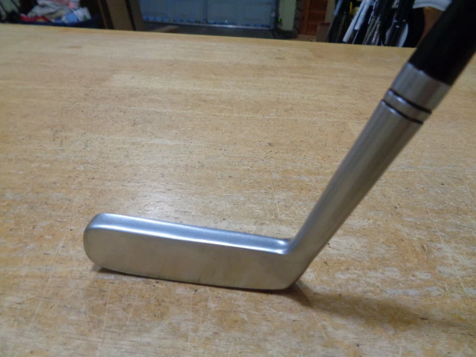 New MacGregor VIP TFP 90-3 Numbered Limited Edition PUTTER 35" Putter 0566/1000 - Image 2 of 4
